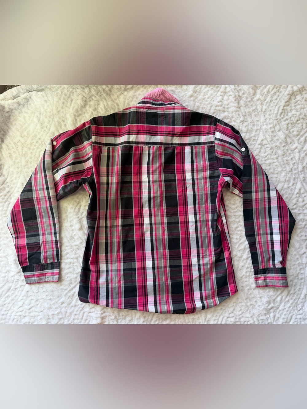 Vintage Kids Hollister Pink and Black Plaid Long-Sleeve Button-Down Shirt Size L - Picture 7 of 7